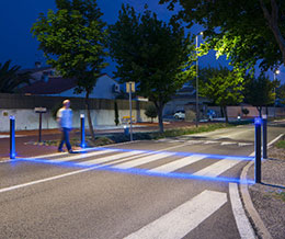 Borne-pieton-haute-visibilite-à-LED